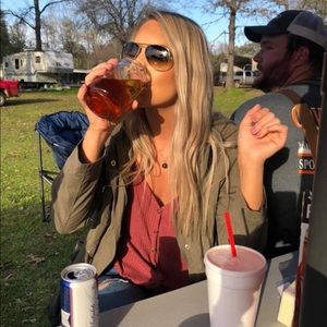 Meet your Posher, Katelyn